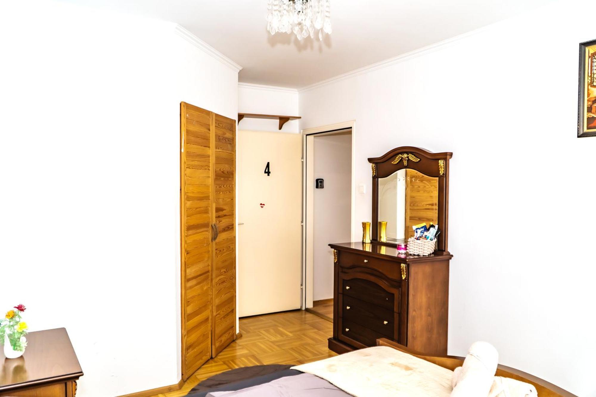 Spacious Rooms 5 Minutes To Wiener Stadthalle Bagian luar foto
