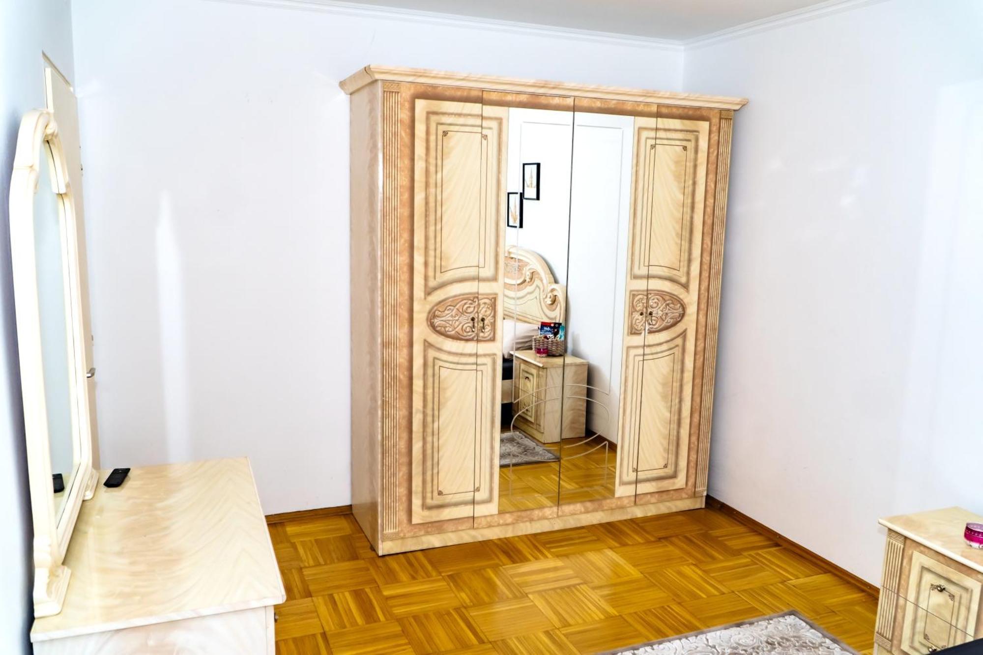 Spacious Rooms 5 Minutes To Wiener Stadthalle Bagian luar foto