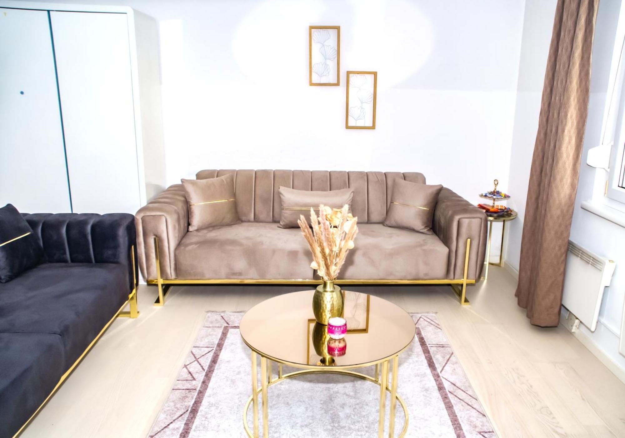 Spacious Rooms 5 Minutes To Wiener Stadthalle Bagian luar foto